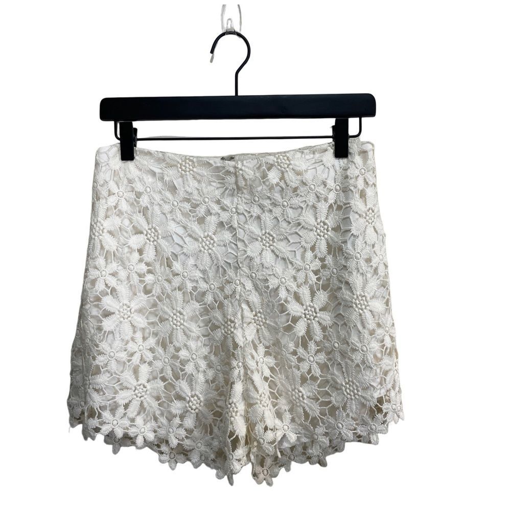 Hollister High Rise Lace Off White Shorts with Zip Closure Sz 9